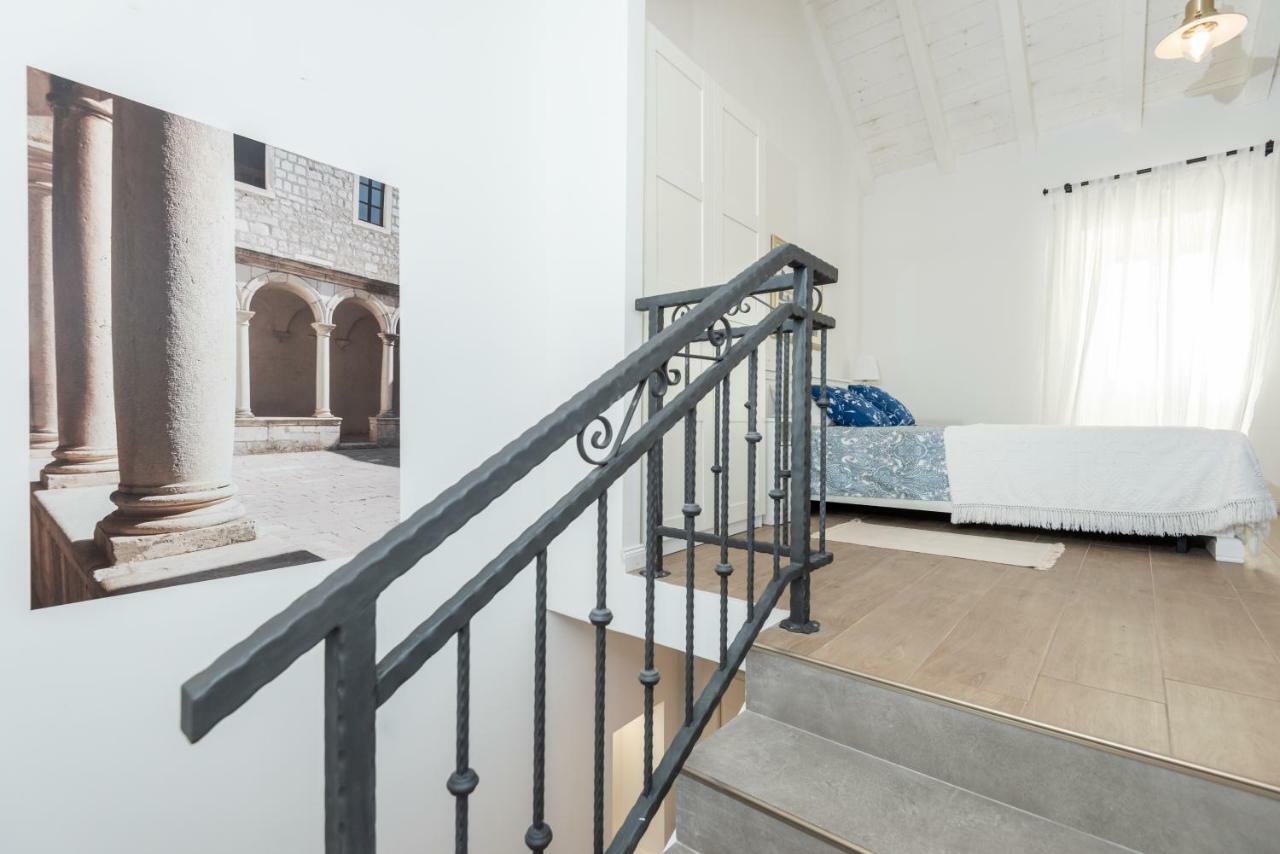 Villa Santa Eufemia Sutomiscica Exterior foto